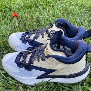 Jordan Zion 1 Pelicans size 5 kids